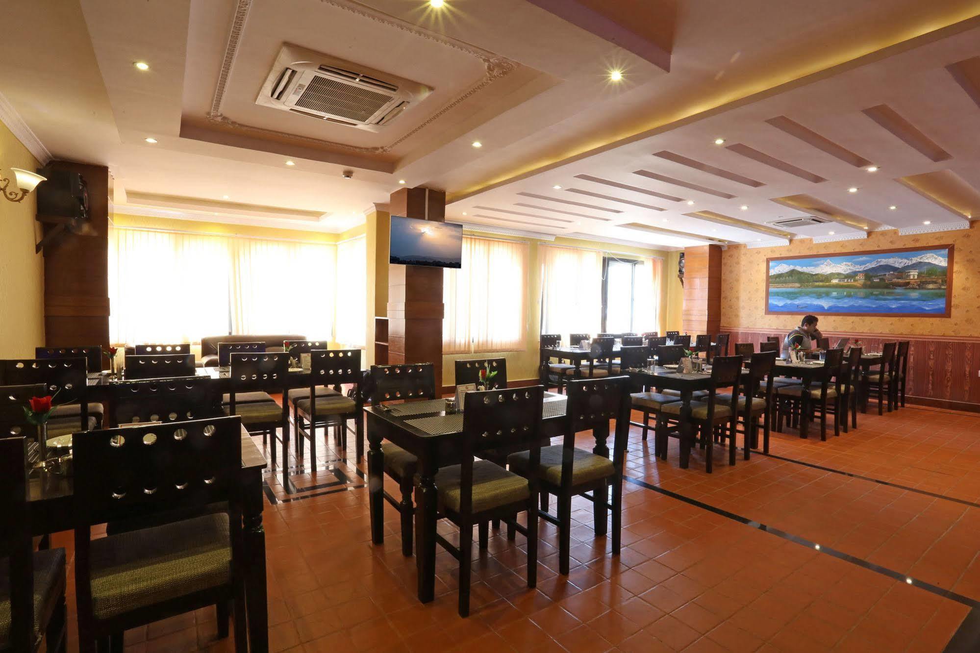 Hotel Pokhara Goodwill Εξωτερικό φωτογραφία
