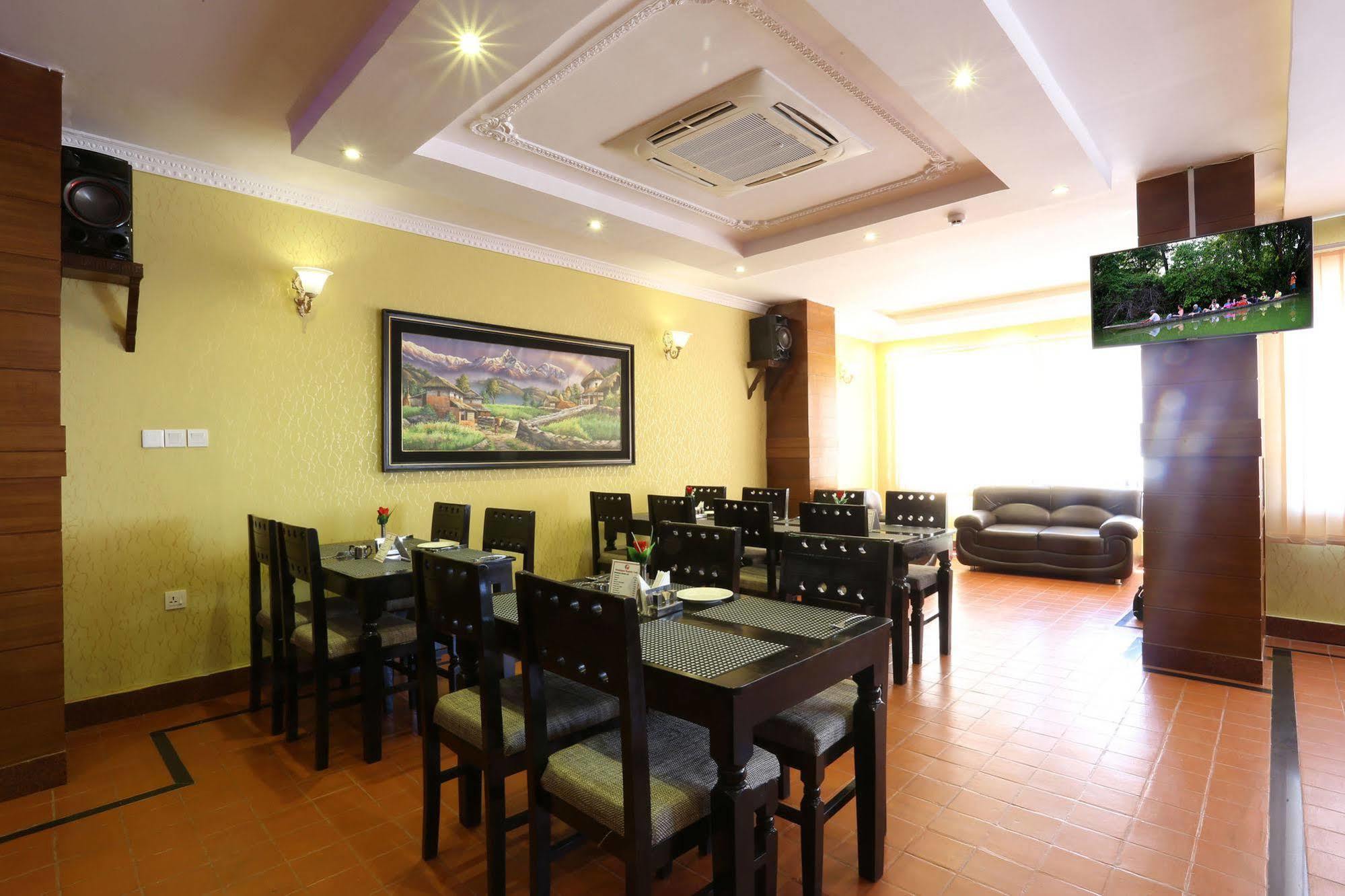 Hotel Pokhara Goodwill Εξωτερικό φωτογραφία